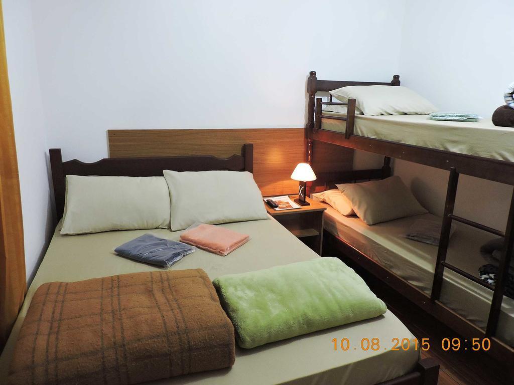 Pousada Queiroz Petrópolis Quarto foto